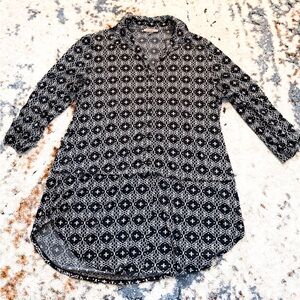 Roz & Ali Black and White Geometric Button Down Shirt tunic XL